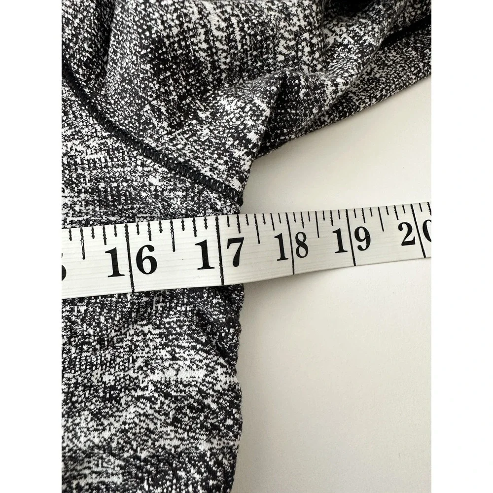 Lululemon Cypress Kiss 1/2 Zip pullover Jacket Women's‎ Size 10 Rush Jacquard